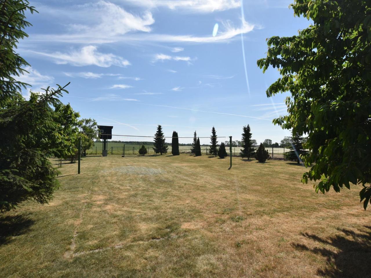 Spacious Holiday Home In Krusenhagen With Garden Eksteriør billede